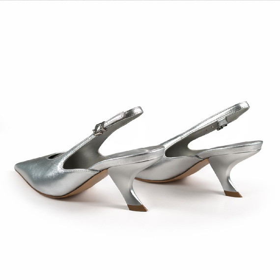 K18_Apostrophe<br>Chanel slingback silver