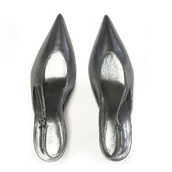 K18_Apostrophe<br>Chanel slingback silver