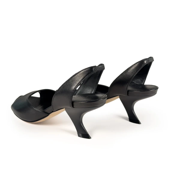 K24_Apostrophe<br>Slingback sandal black