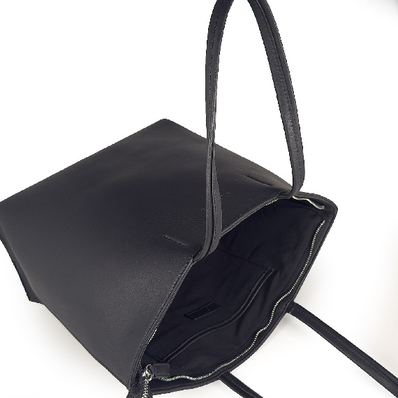 Michelle<br/Shopper-Bucket in pelle nera
