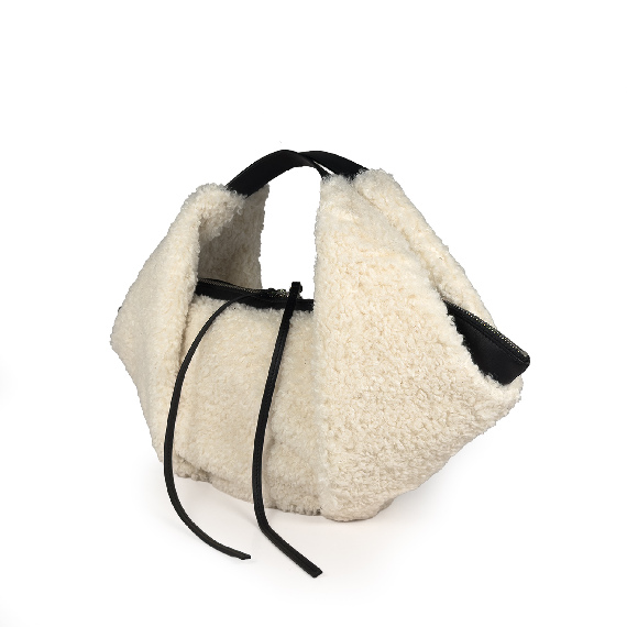ShirleyShearling/Suede Teddy bag cream/black Vic Matie