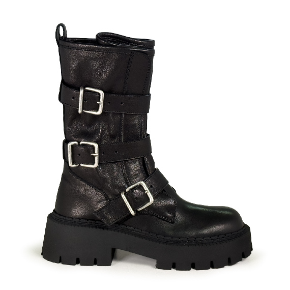 H04 Bob_Biker Buckle black Vic Matie