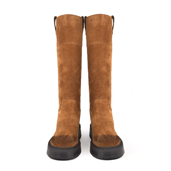 L08_London_Suede tube boots tobacco Vic Matie