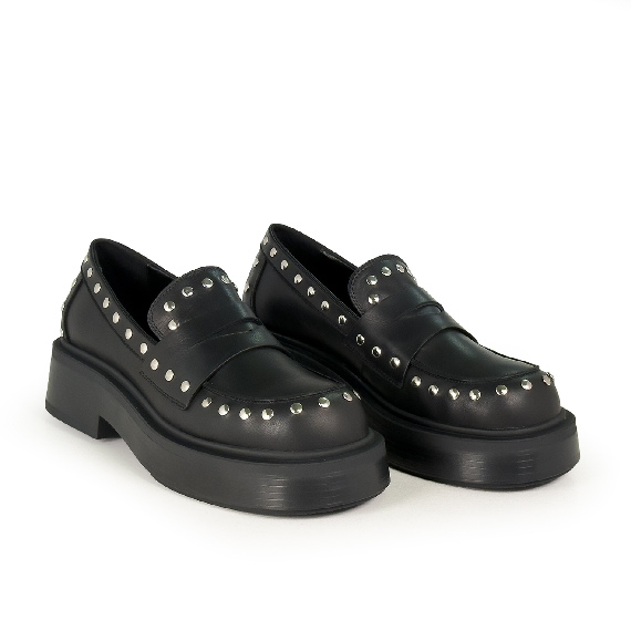 L08_London_Loafers black Vic Matie