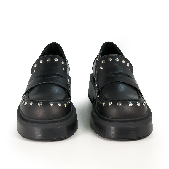 L08_London_Loafers black Vic Matie