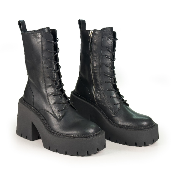 L10_Bobby_Calf leather Combat Boot black Vic Matie