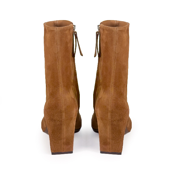 L42_Edge_Elegant suede Ankle Boot tobacco