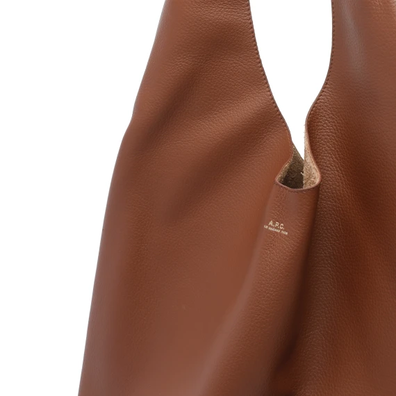 Le Neige Shoulder Bag
