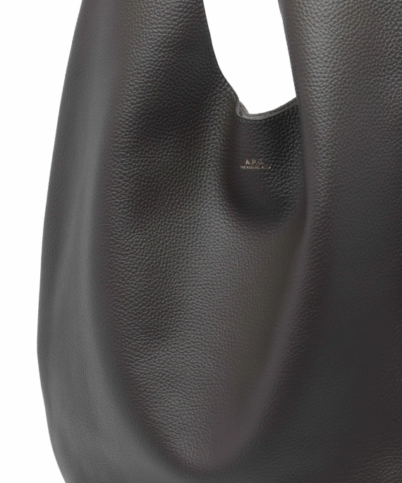 Le Neige Shoulder Bag