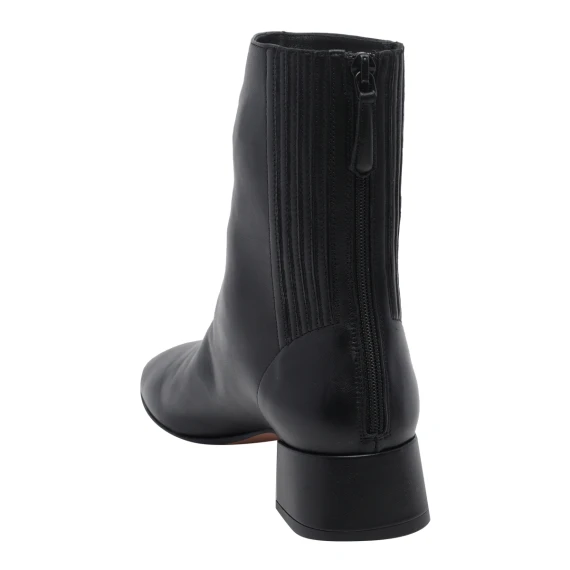 Boots Black