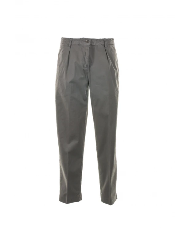 High-waisted trousers with turn-ups