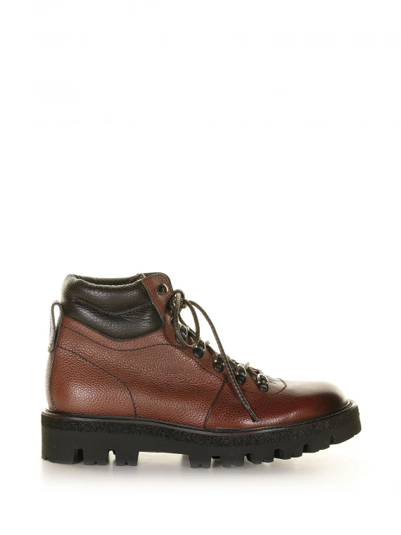 Pedula in brown leather