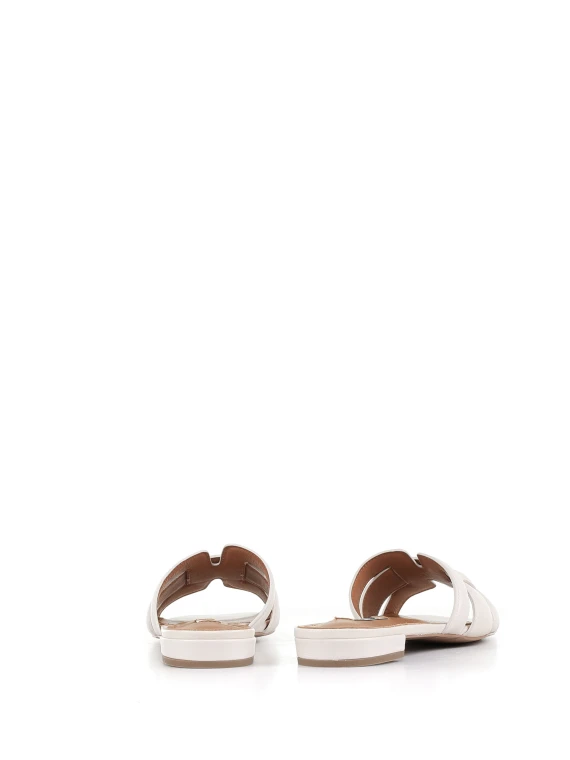Leather sandal