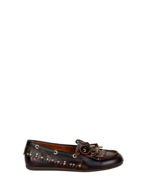 Loafer marroni con nodo e catena metallica