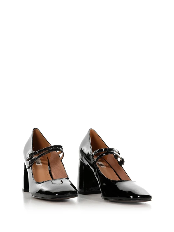 Black Mary Jane pumps