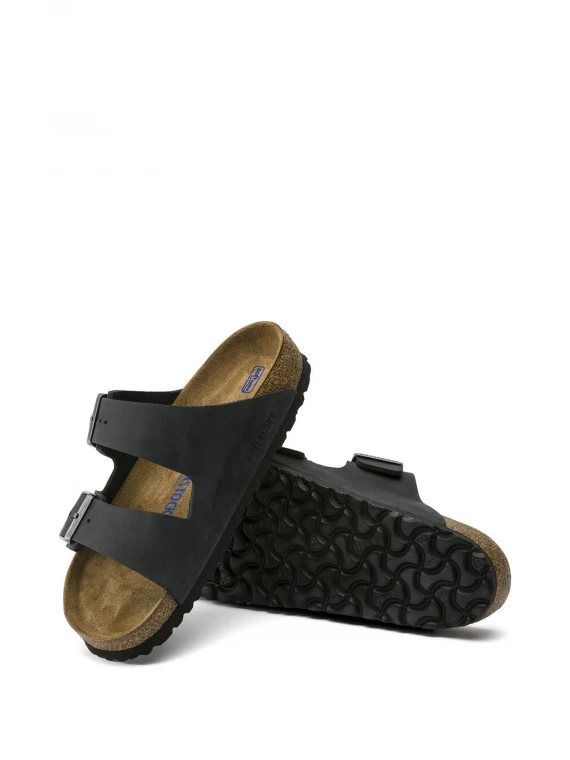 Arizona sandals in oiled leather