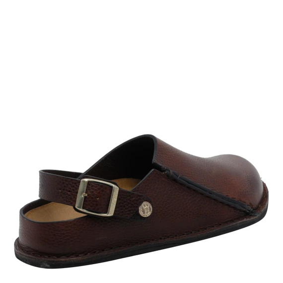 Sandali Brown