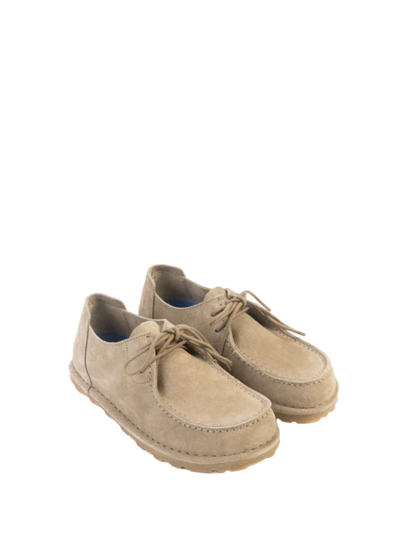 Flat shoes