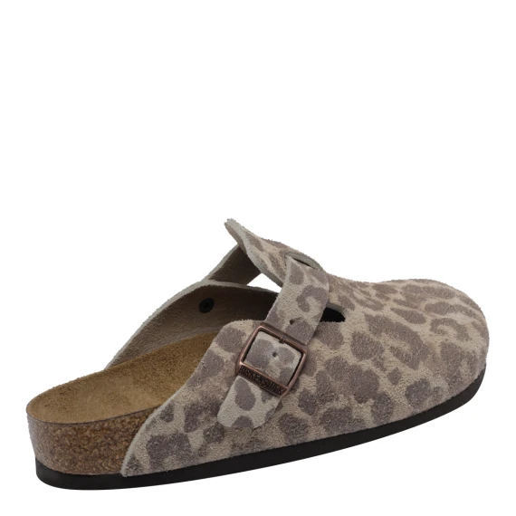 Sandali Brown