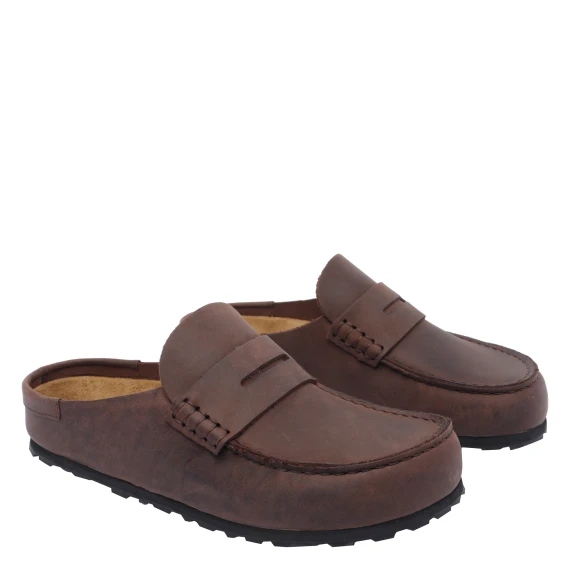 Sandali Brown