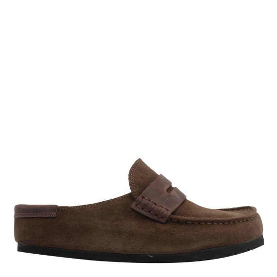 Flat shoes
