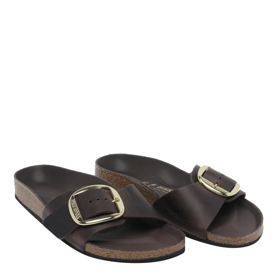 Sandali Brown