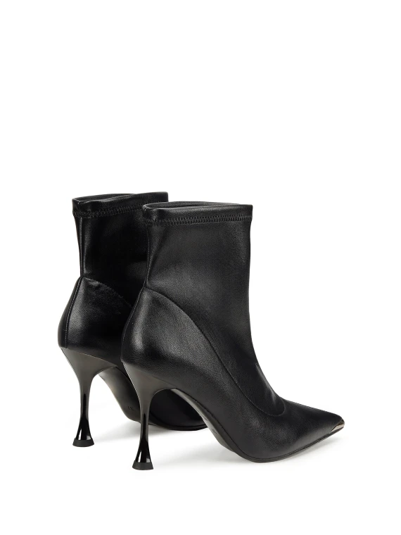 CULT Boots Black