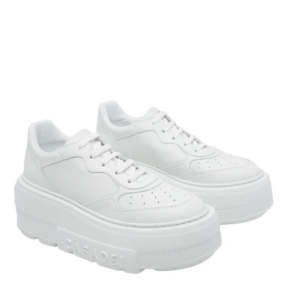 Sneakers White