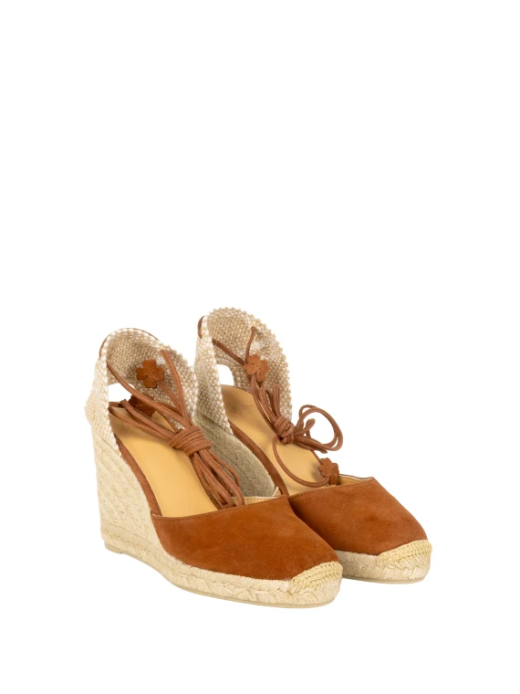 Flat shoes