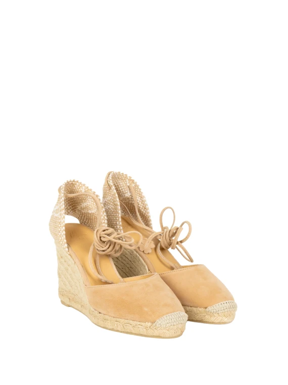 Flat shoes