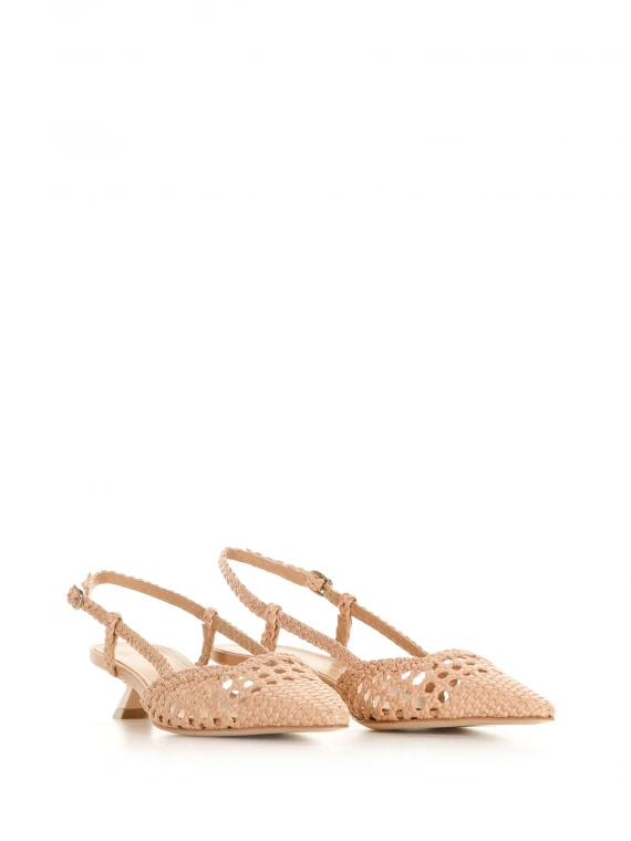Nude slingback in woven leather
