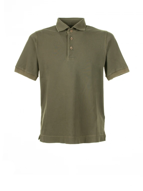 Green short-sleeved polo shirt