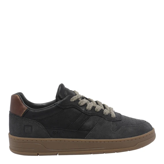 Sneakers nere