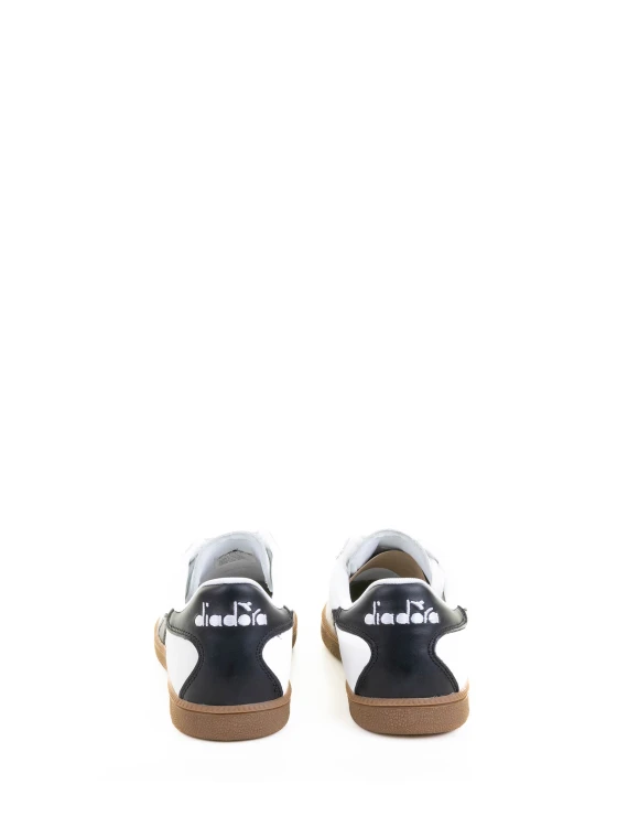 Unisex black and white sneaker