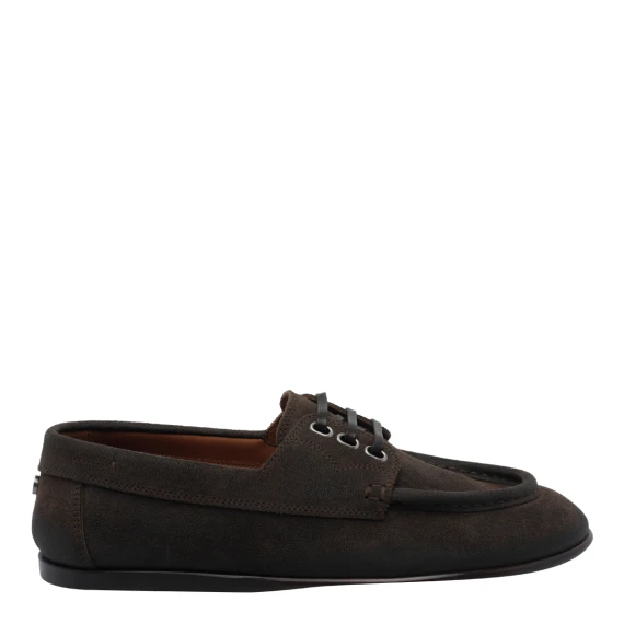 Flat shoes