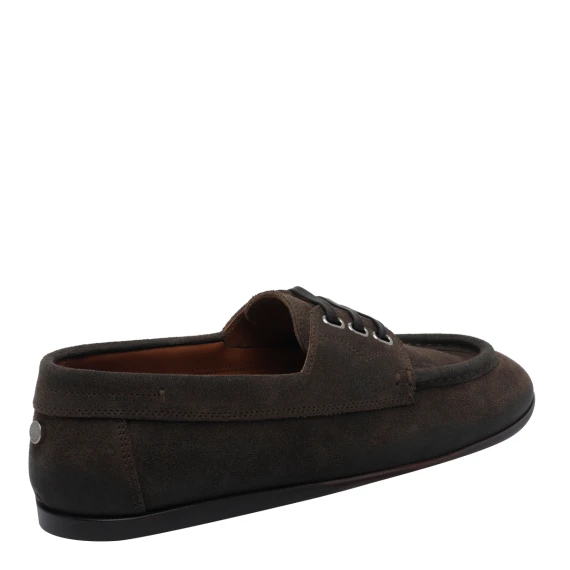Flat shoes