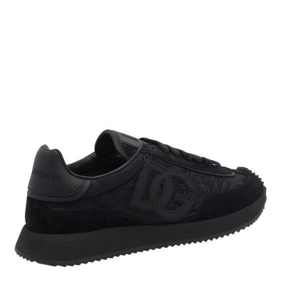 Sneakers nere