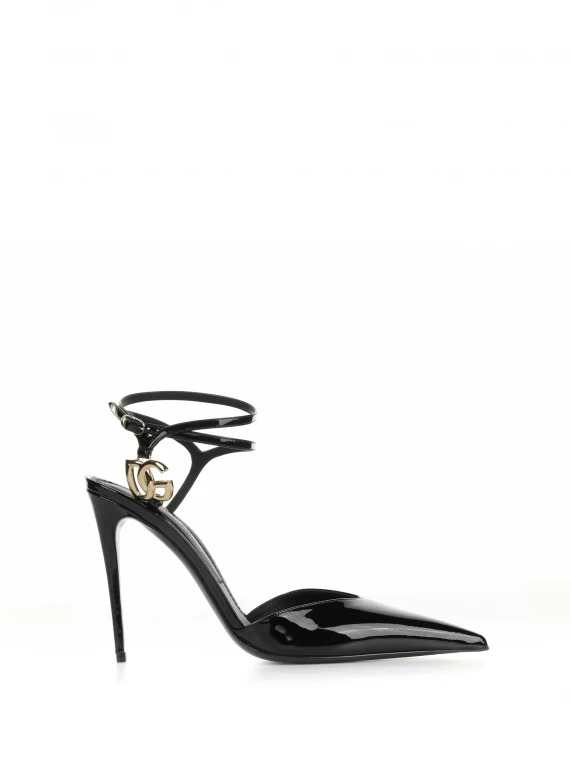 Leather slingback pump with chain and charm