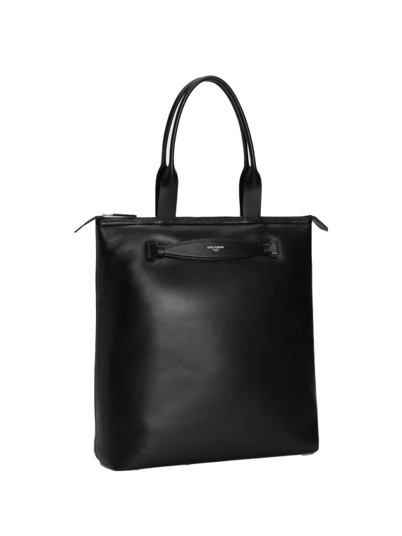 Shopping in nappa calfskin