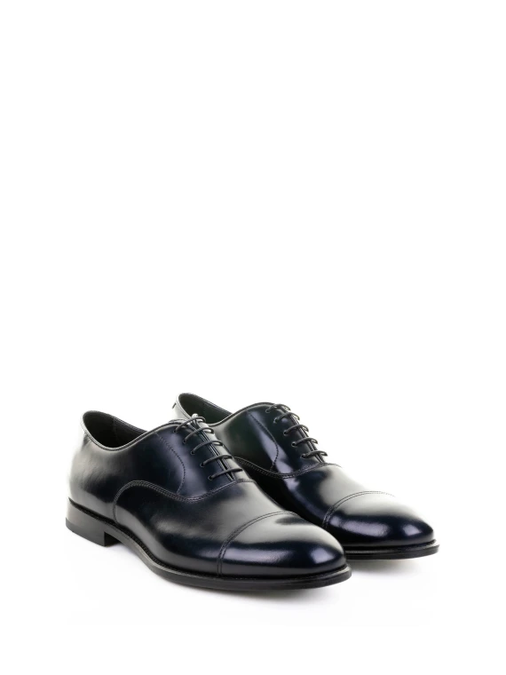 Flat shoes
