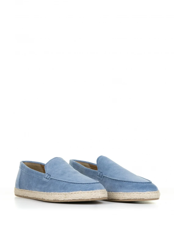 Slip on moccasin in blue suede
