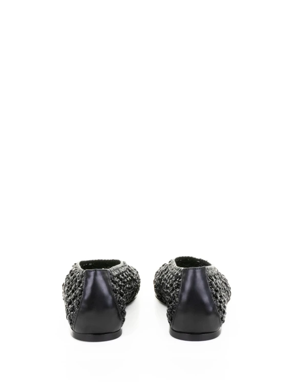 Pantofola in pelle traforata