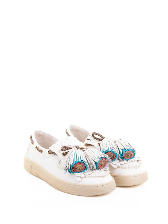 White nappa moccasin with fringe
