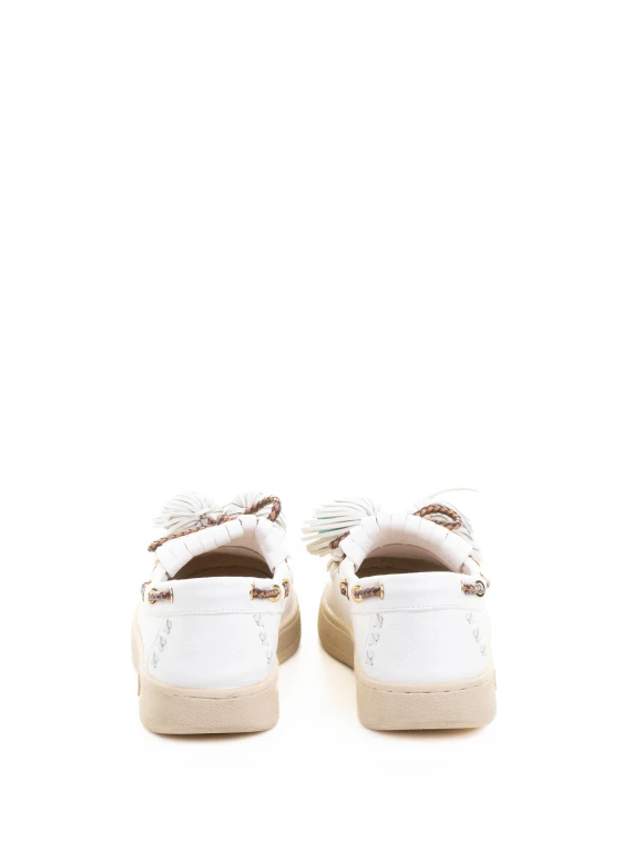 White nappa moccasin with fringe