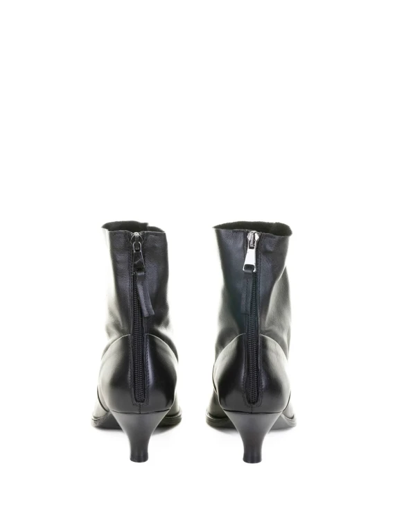 Black leather Thais ankle boot elena iachi