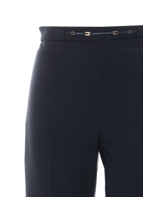 Pantaloni neri