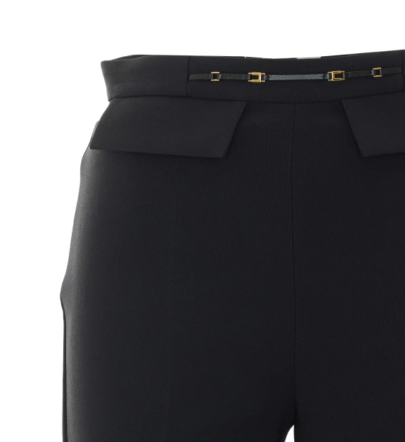 Pantaloni neri