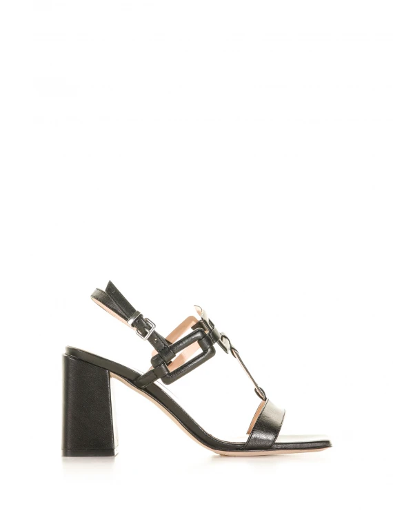 Nappa sandal with strap