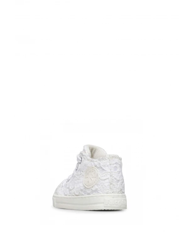 Sneaker bianca con pizzo