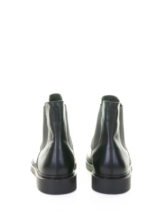 Black leather Beatles ankle boots Fratelli Rossetti